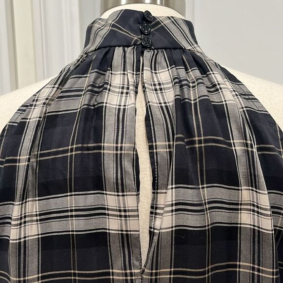 New! DREW Cold shoulder plaid tartan top in Charcoal Size Small NWT - Picture 7 of 15